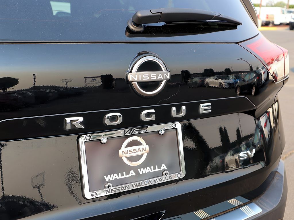 2023 Nissan Rogue SV photo 29