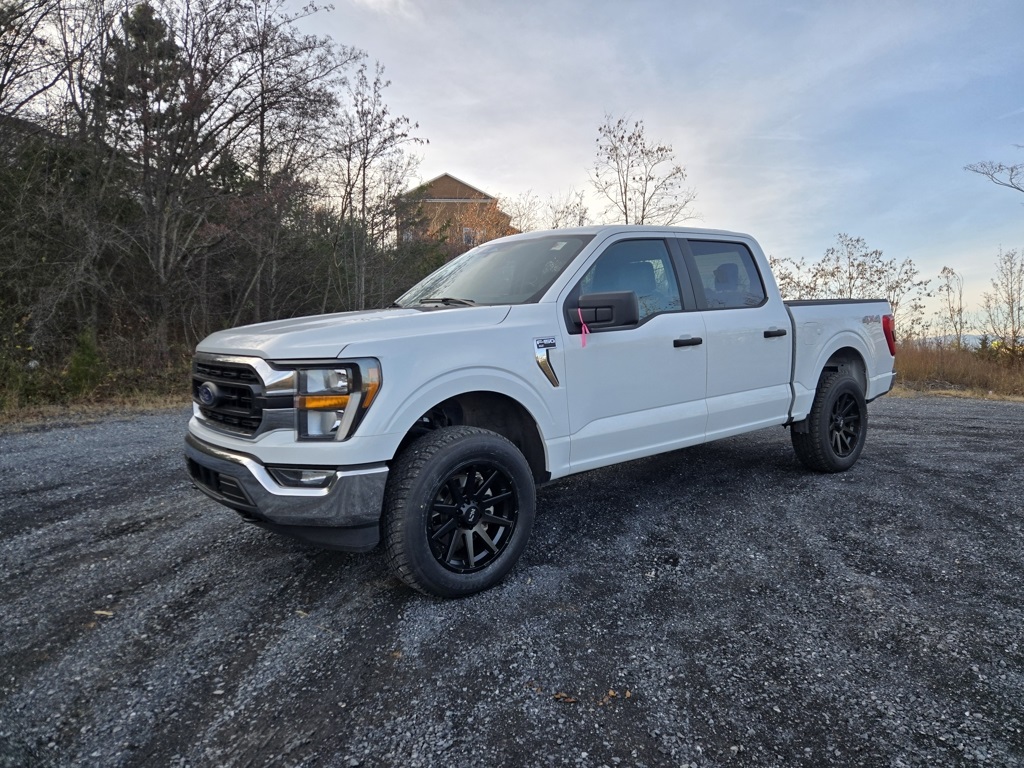 2023 Ford F-150 XLT photo 4