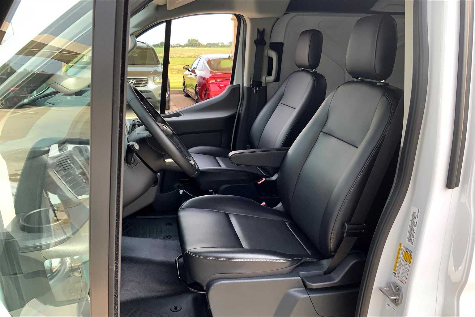 2023 Ford Transit photo 7
