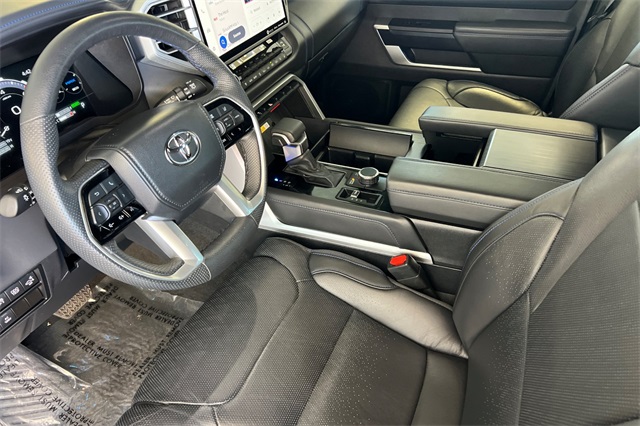 2024 Toyota Sequoia Platinum photo 10