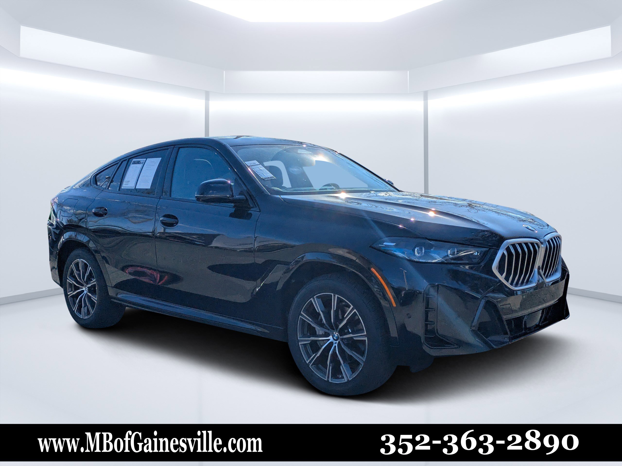 2025 BMW X6 40i's photo