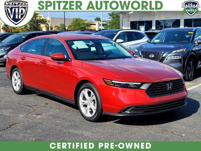 2025 Honda Accord LX's photo