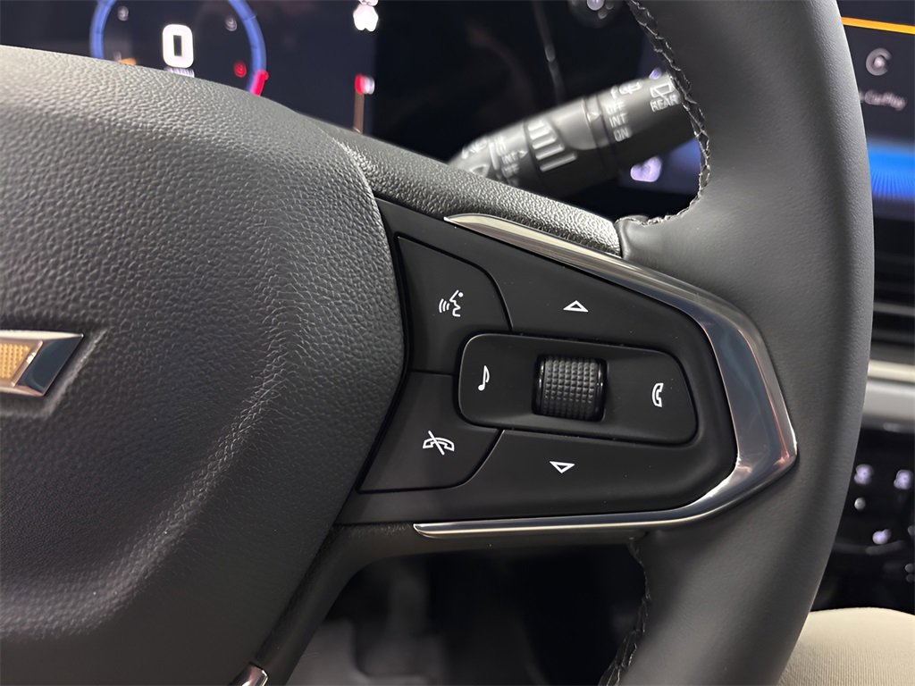 2025 Chevrolet Trax LT photo 15