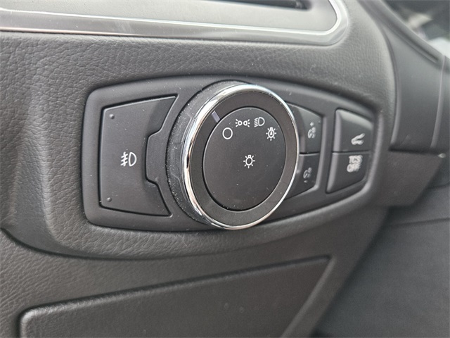 2022 Ford Edge Titanium photo 20