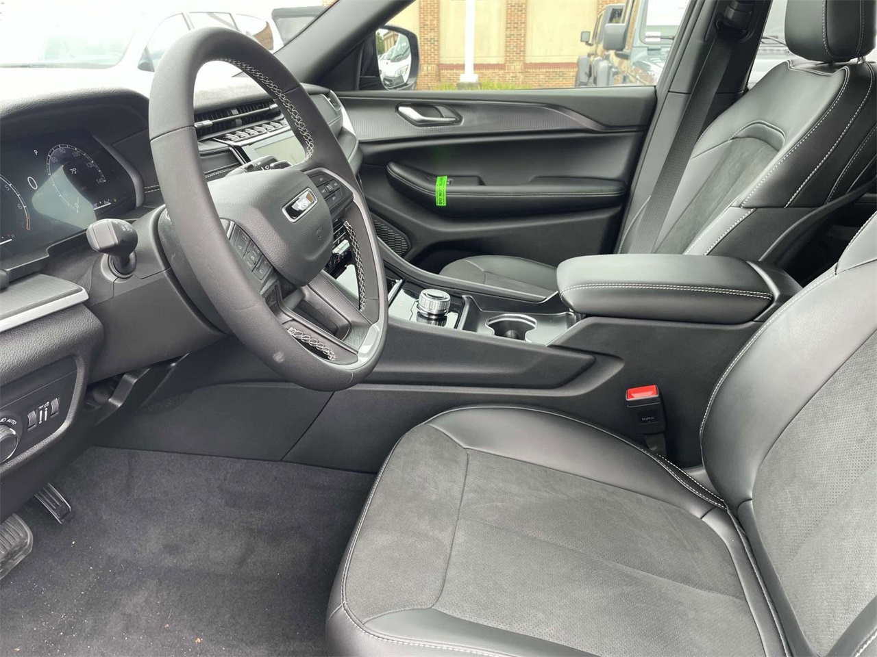 2025 Jeep Grand Cherokee Altitude X photo 20