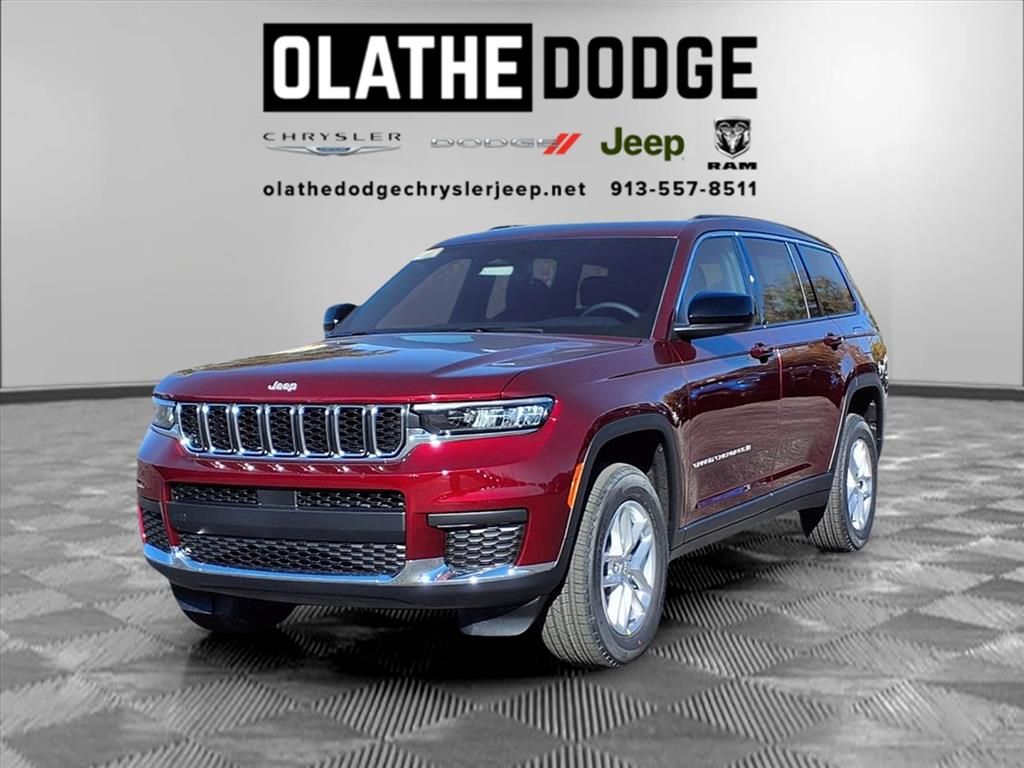 2025 Jeep Grand Cherokee L Laredo's photo