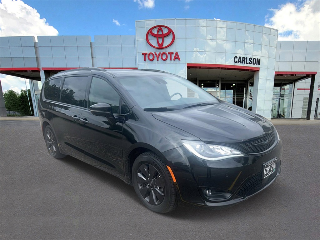 Used 2020 Chrysler Pacifica Hybrid Limited with VIN 2C4RC1N78LR277886 for sale in Minneapolis, Minnesota