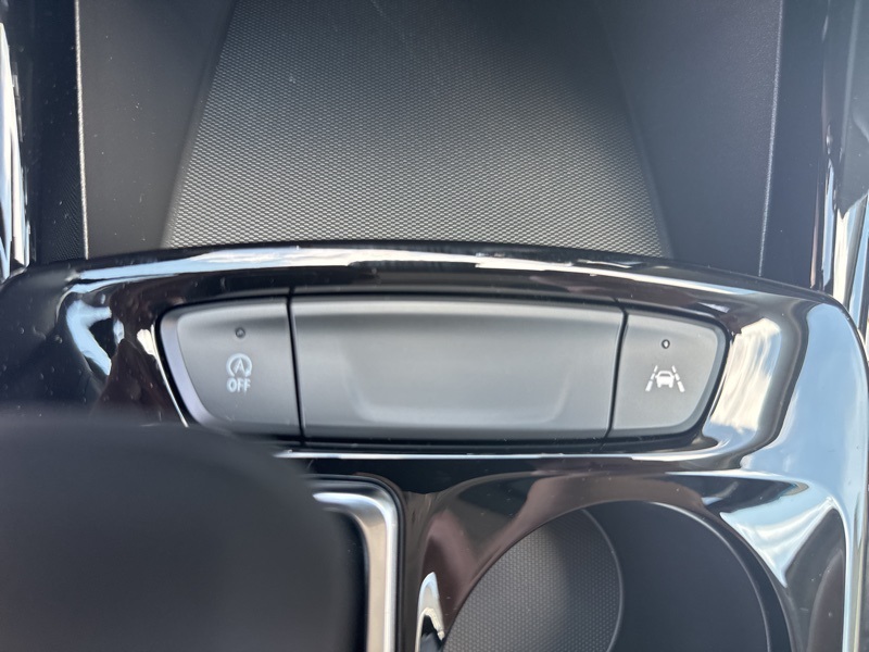 2025 Chevrolet Trax LT photo 25