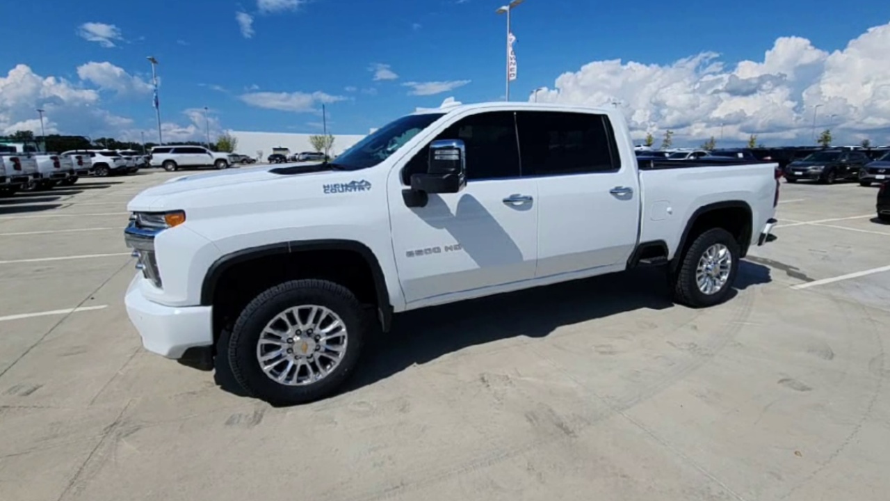 2023 Chevrolet Silverado 2500HD High Country photo 28