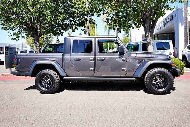 New 2025 Granite Crystal Metallic Clear-Coat Exterior Paint Jeep Willys image 7