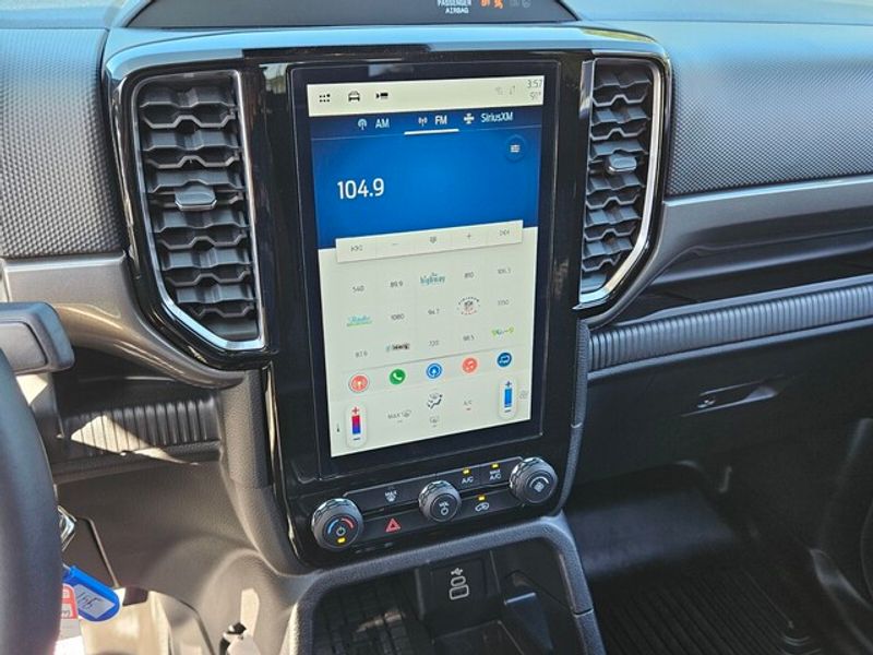 2024 Ford Ranger XLT photo 18