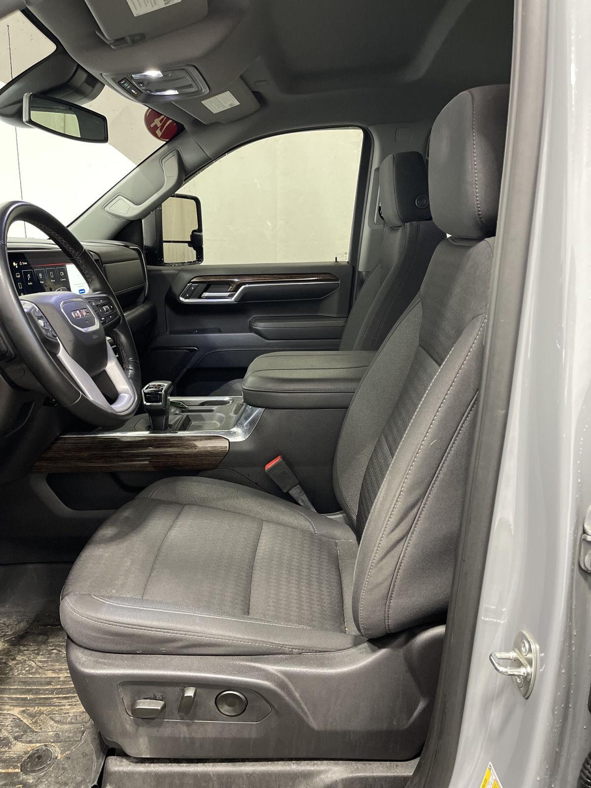 2024 Gmc Sierra 1500 Elevation photo 3