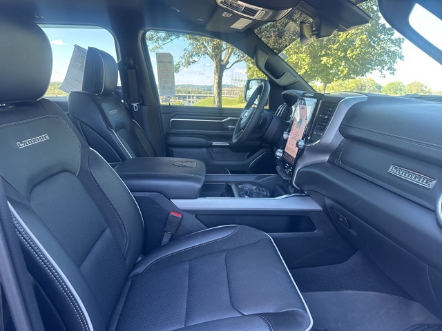 2025 Ram 1500 Laramie photo 8