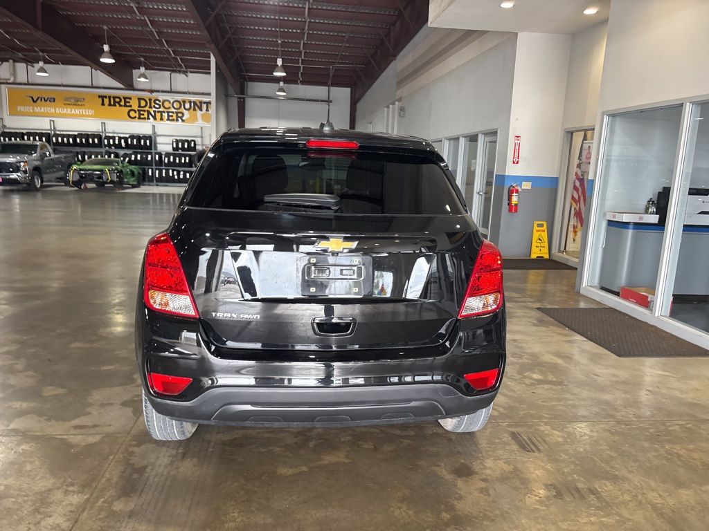 2022 Chevrolet Trax LS photo 8