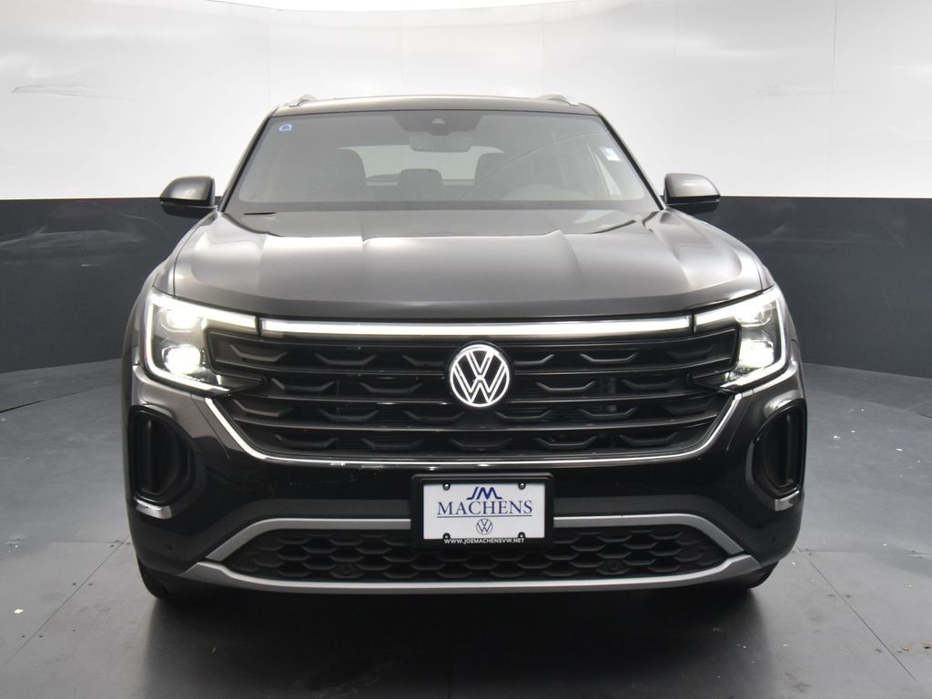 2025 Volkswagen Atlas Cross Sport SE Technology photo 2