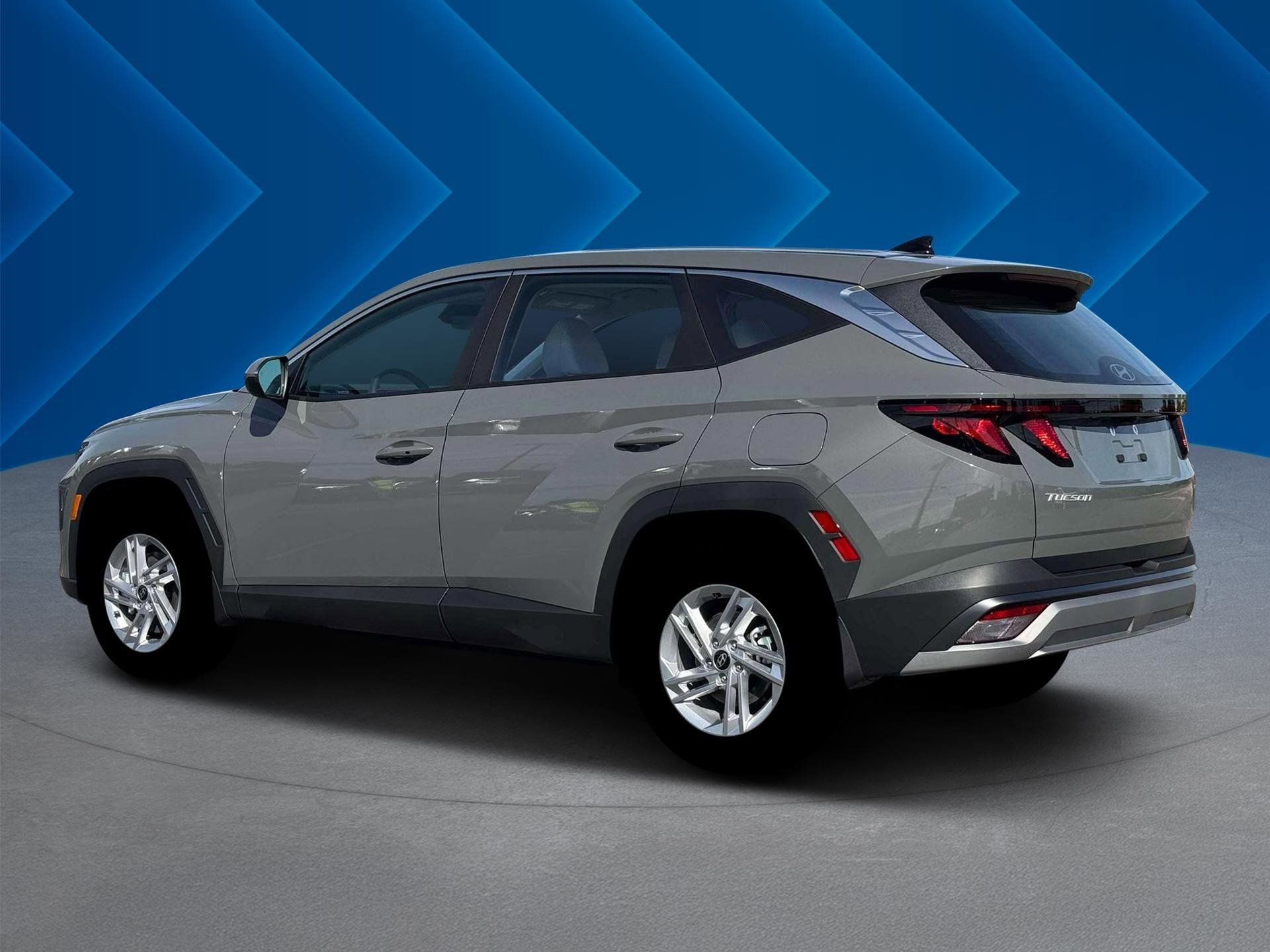 2026 Hyundai Tucson SE photo 4