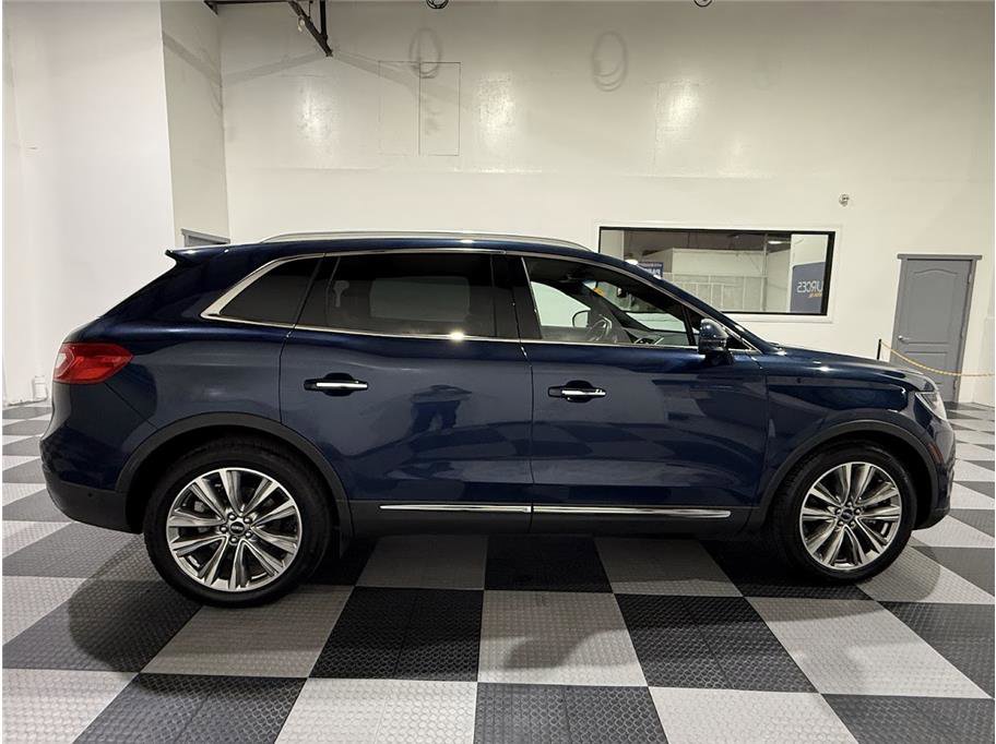 2017 Lincoln MKX Reserve photo 3