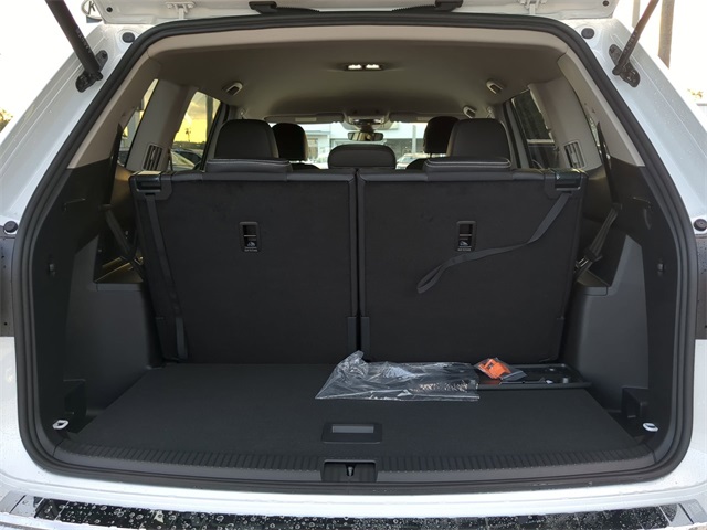 2026 Volkswagen Atlas SE photo 9