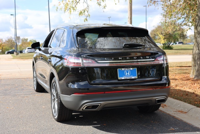 2022 Lincoln Nautilus Reserve photo 2