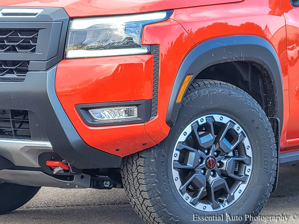 2026 Nissan Frontier PRO-4X photo 3