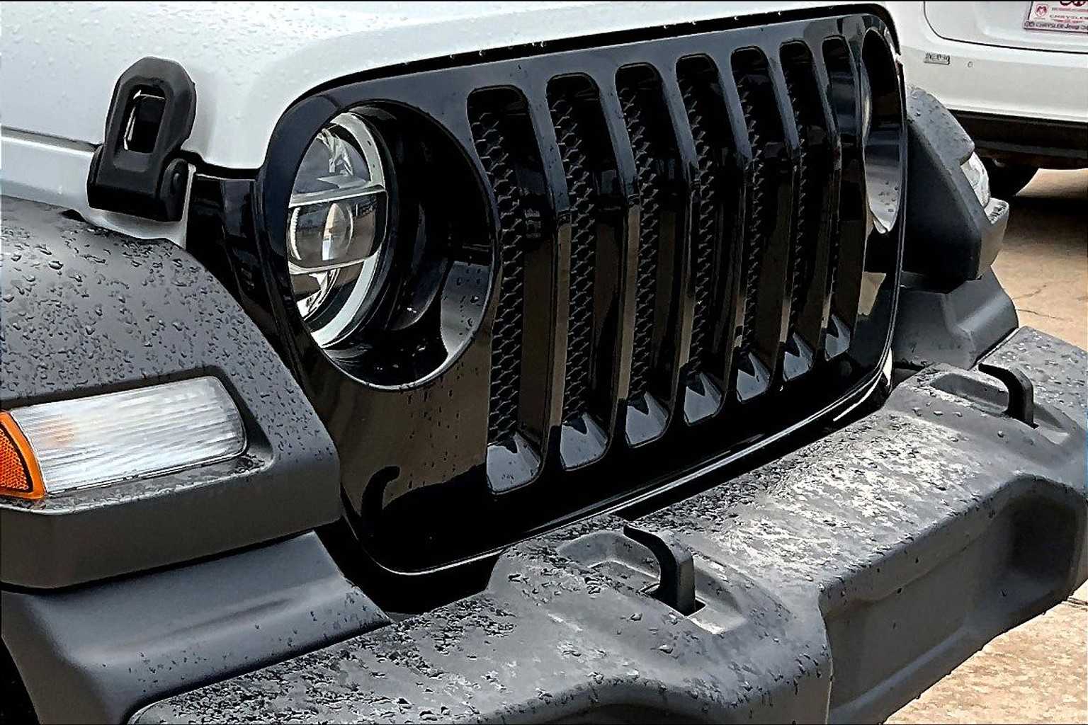 2020 Jeep Wrangler Unlimited Willys photo 44