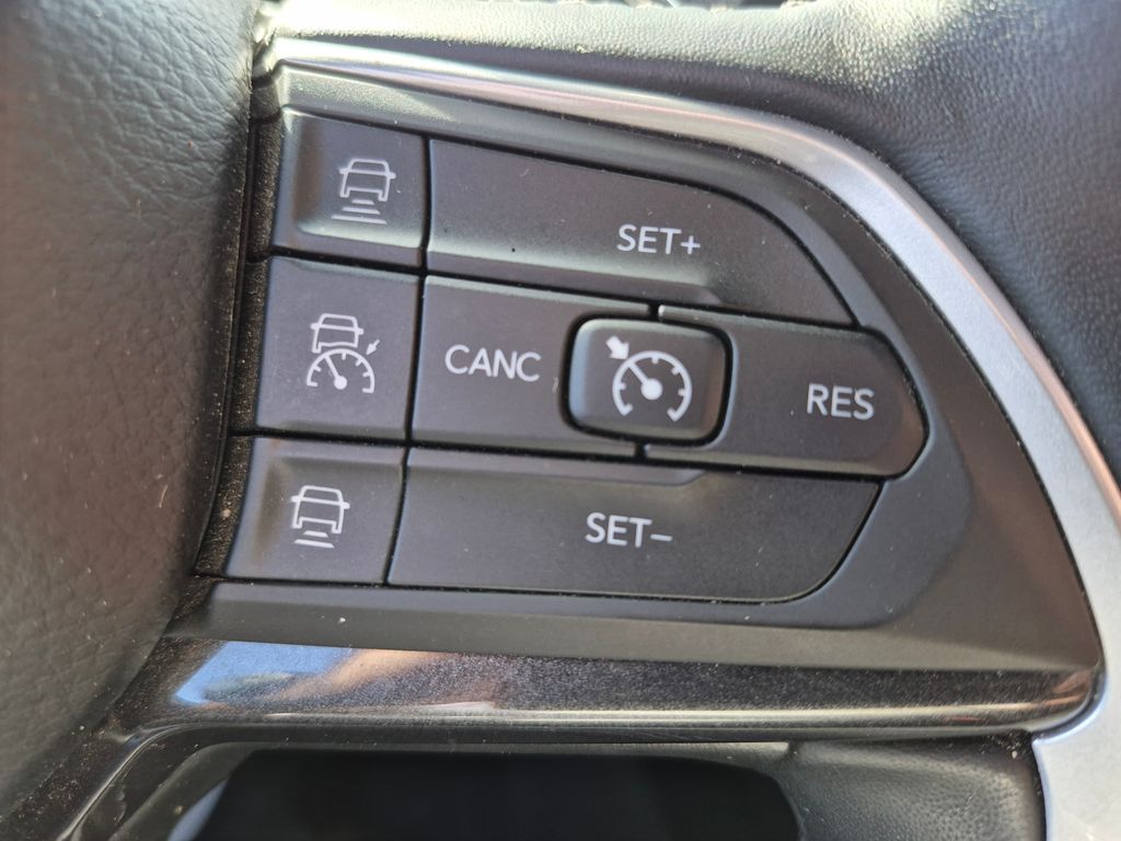 2021 Jeep Grand Cherokee Altitude photo 16