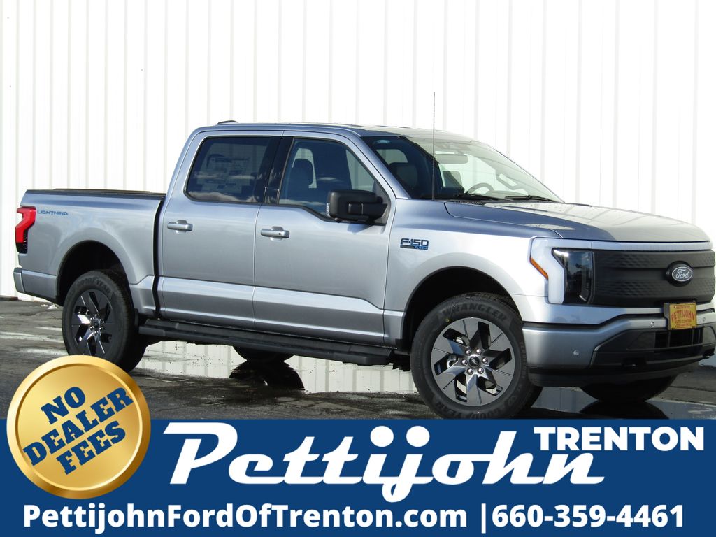 2025 Ford F-150 Lightning Flash's photo