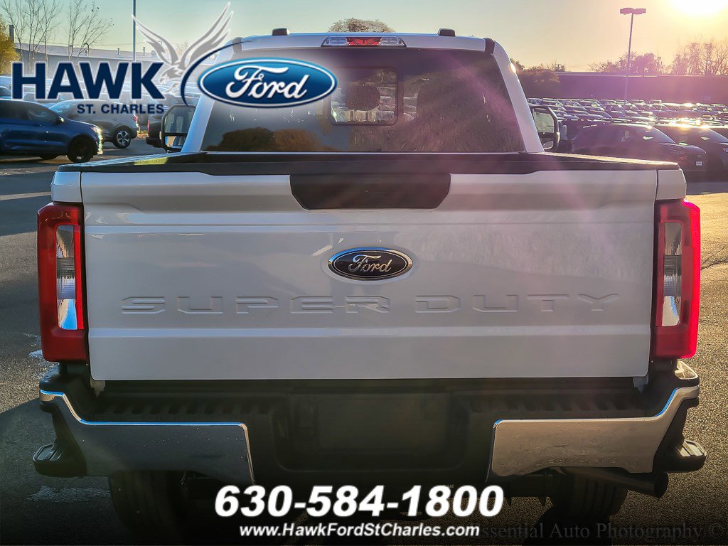 2025 FORD F-350 - Image 4