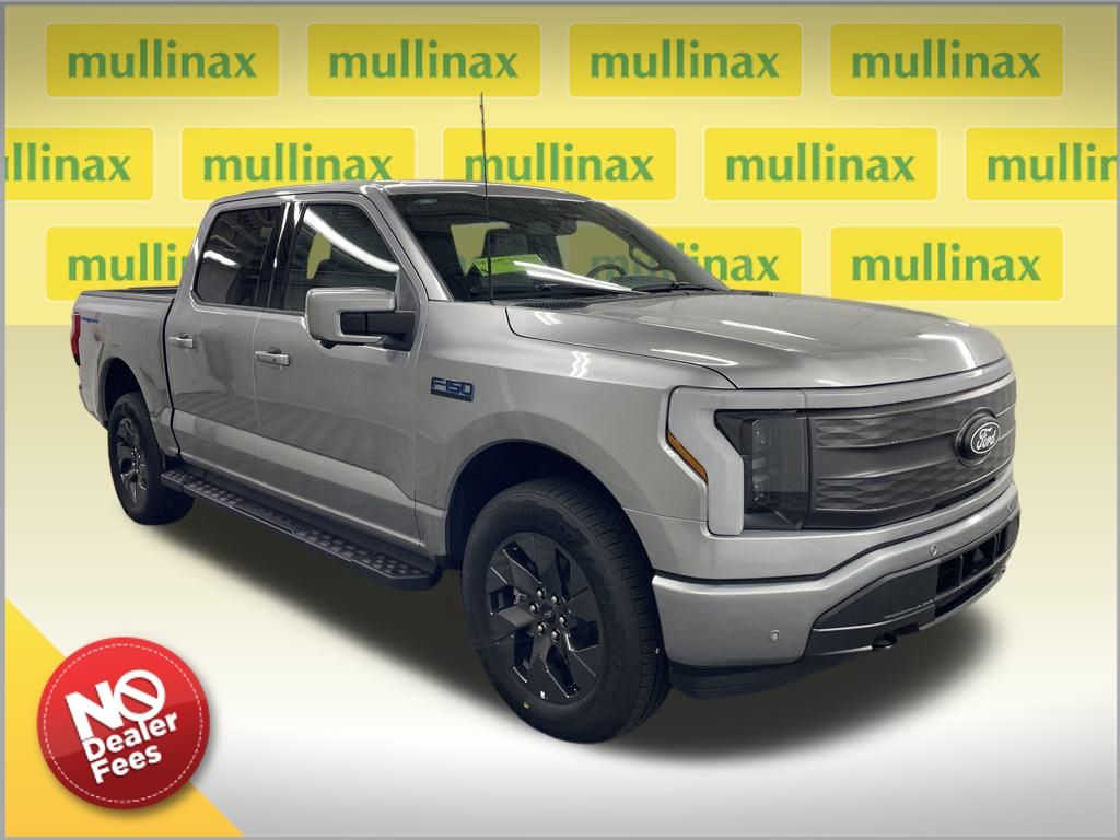 2025 Ford F-150 Lightning Lariat's photo