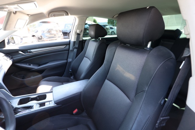 2020 Honda Accord LX photo 13