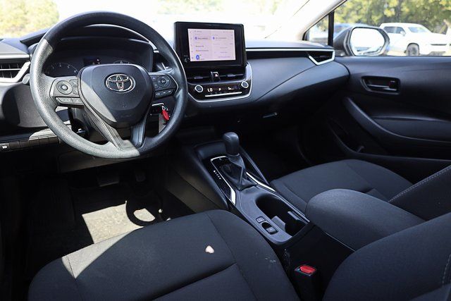 2024 Toyota Corolla LE photo 3