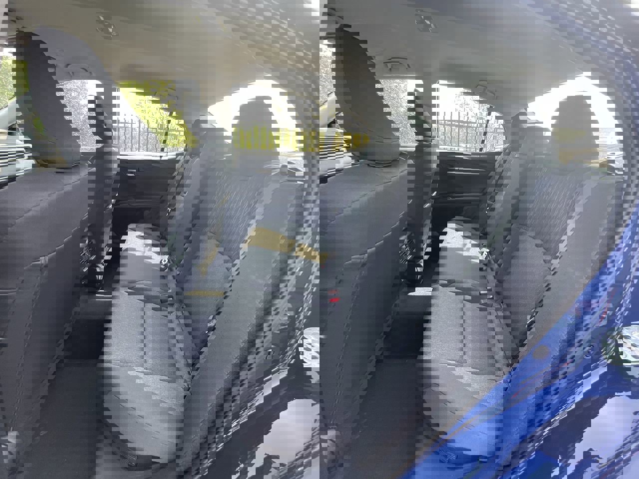 2025 Toyota Camry LE photo 14