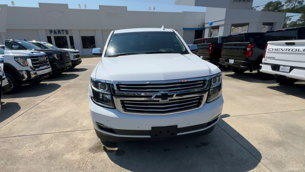 2019 Chevrolet Tahoe Premier photo 3
