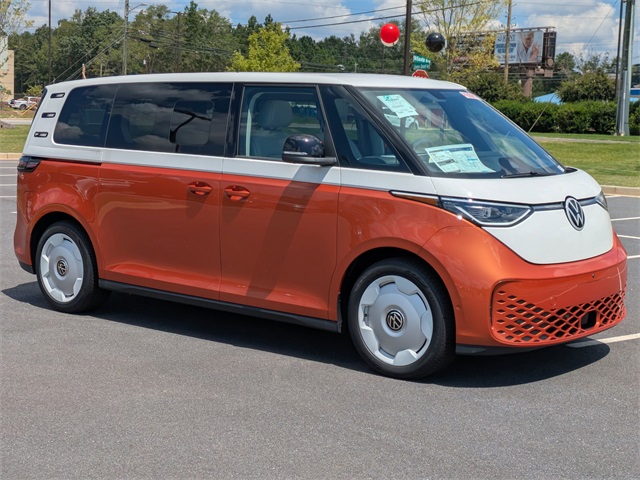 2025 Volkswagen ID. Buzz photo 2