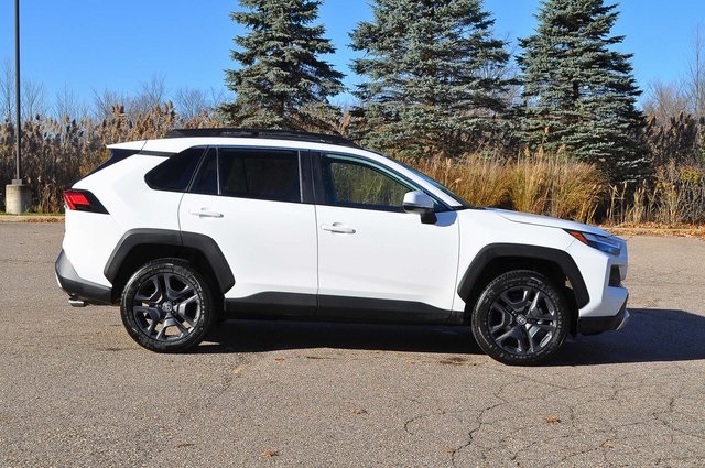 2024 Toyota RAV4 Adventure photo 2