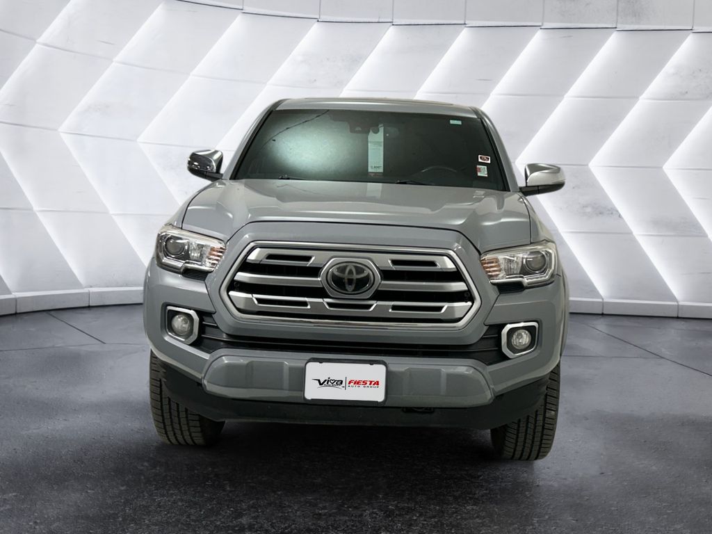 2018 Toyota Tacoma Limited photo 2