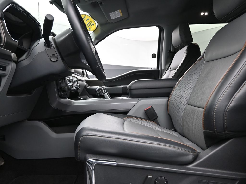 2024 Ford F-150 Lariat photo 11