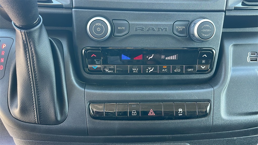 2025 Ram ProMaster 2500 photo 21