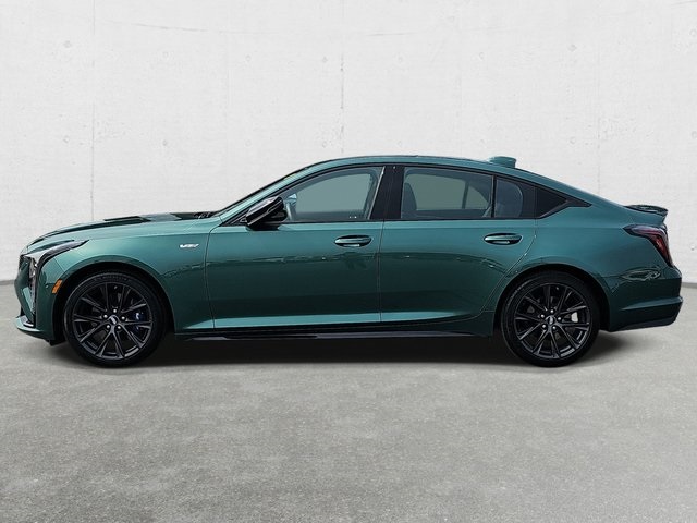 2025 Cadillac CT5 V photo 8
