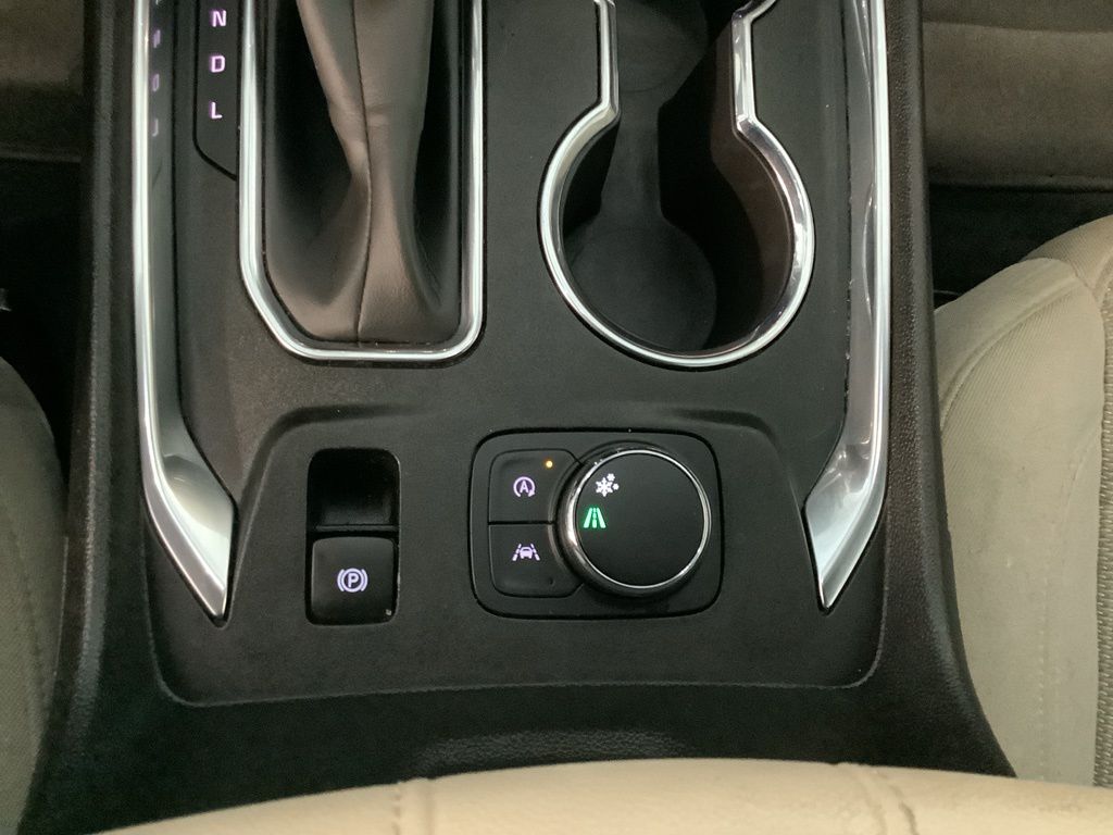 2023 Chevrolet Traverse LS photo 17