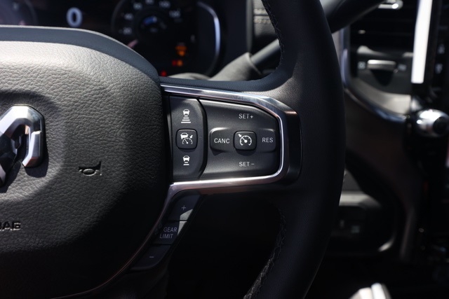 2025 Ram 2500 Laramie photo 24