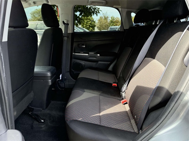 2019 Mitsubishi Outlander Sport ES photo 14