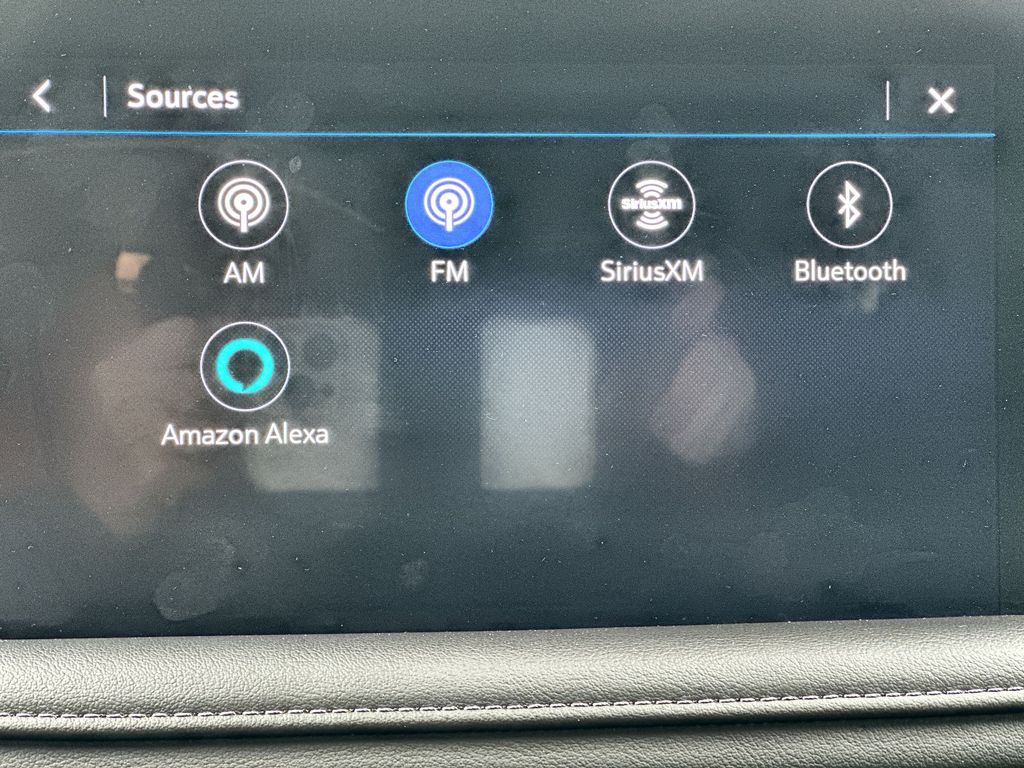 2021 Chevrolet Suburban LT photo 13