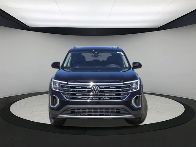 2026 Volkswagen Atlas SEL photo 2