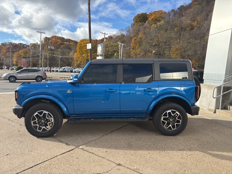 2024 Ford Bronco Outer Banks photo 4