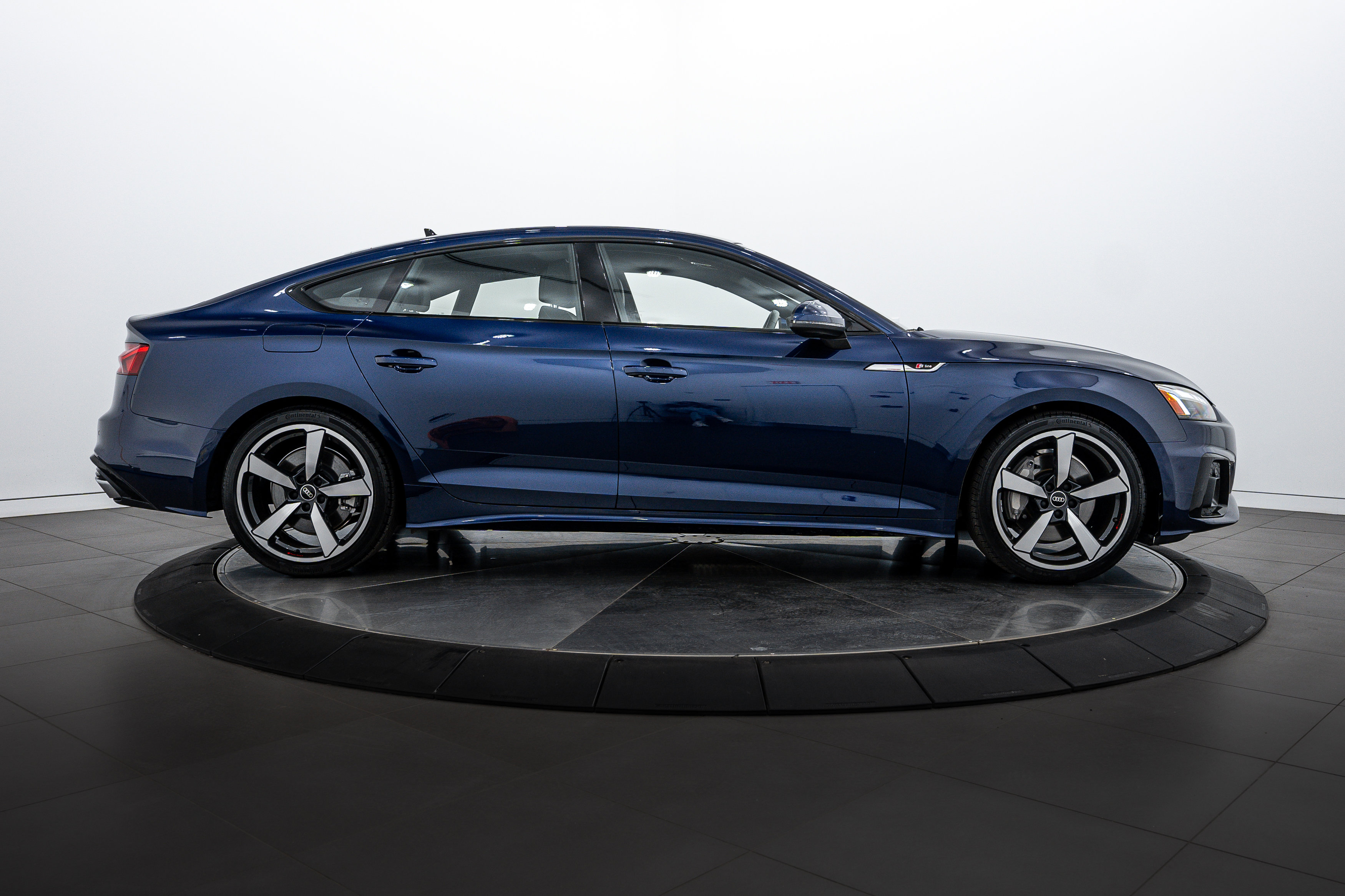 2025 Audi A5 S line Quattro Premium Plus photo 3