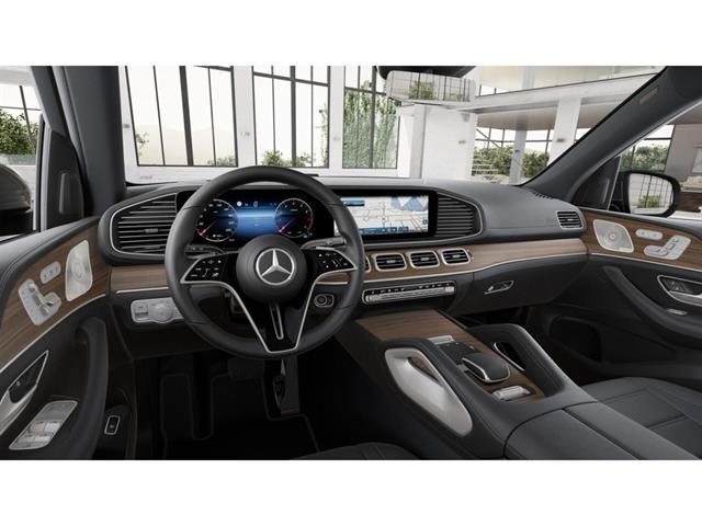 2025 Mercedes Benz GLE 580 4MATIC photo 2