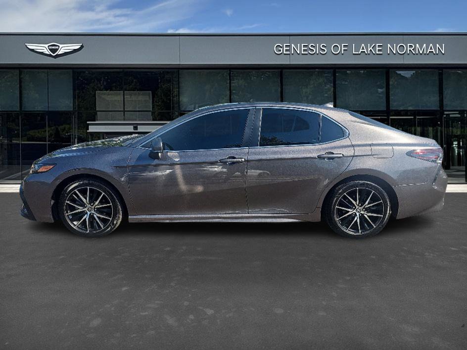 2023 Toyota Camry SE photo 6