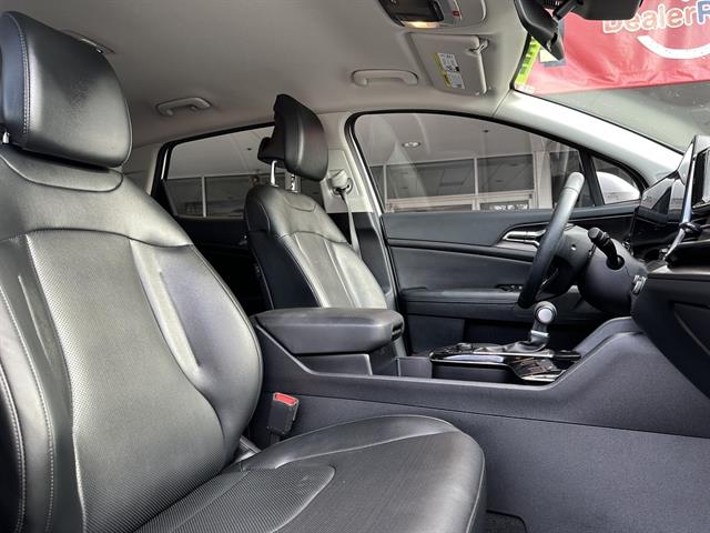 2025 Kia Sportage EX photo 8