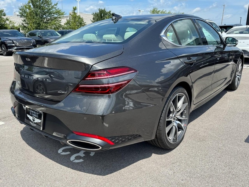 2026 Genesis G70 2.5T Prestige AWD photo 3